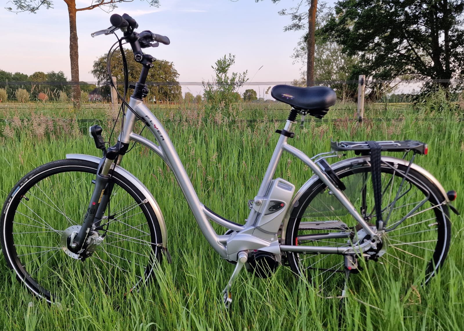 Zeer nette Flyer met slechts 1400km, Zo goed als nieuw, 47 tot 51 cm, 50 km per accu of meer, Ophalen
