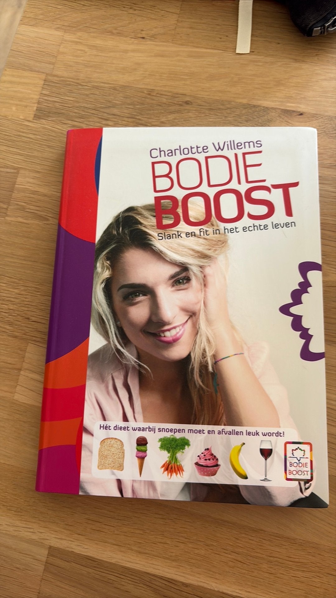 Charlotte Willems - Slank en fit in het echte leven, Boeken, Ophalen of Verzenden, Zo goed als nieuw, Charlotte Willems