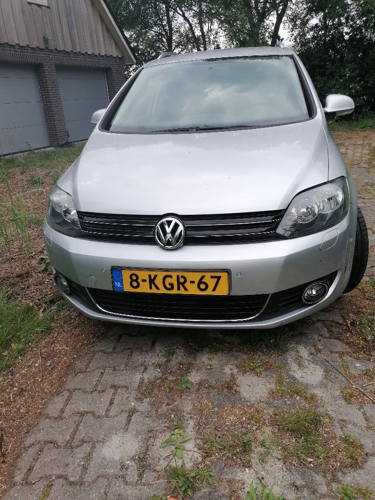 Volkswagen Golf Plus 1.4 TSI  90860 km automaat, Zwart, 122 pk, Particulier, Metallic lak