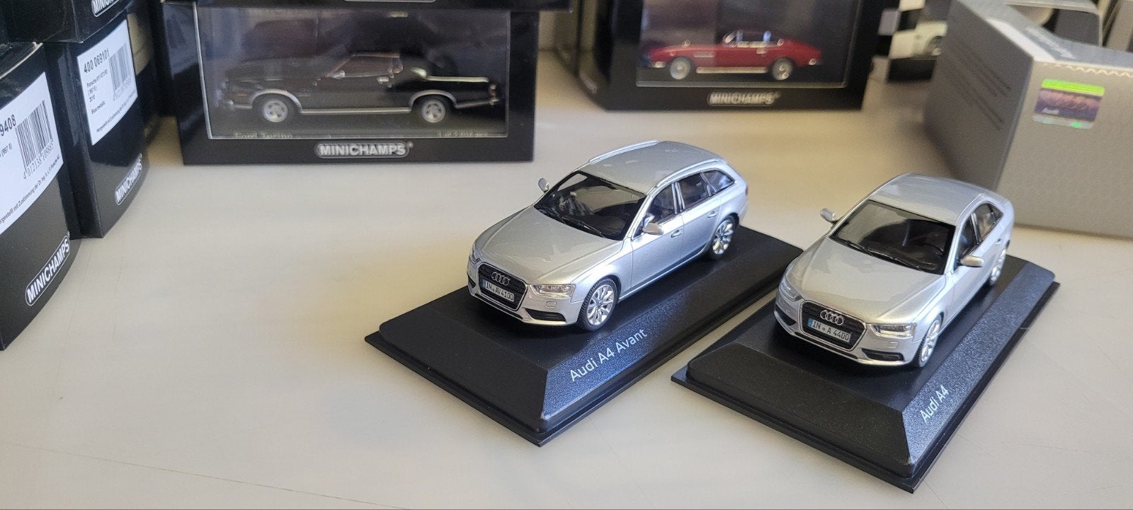 Minichamps Audi A4 sedan &Avant B8 facelift Ice Silver, Ophalen of Verzenden, Nieuw, Auto, MiniChamps