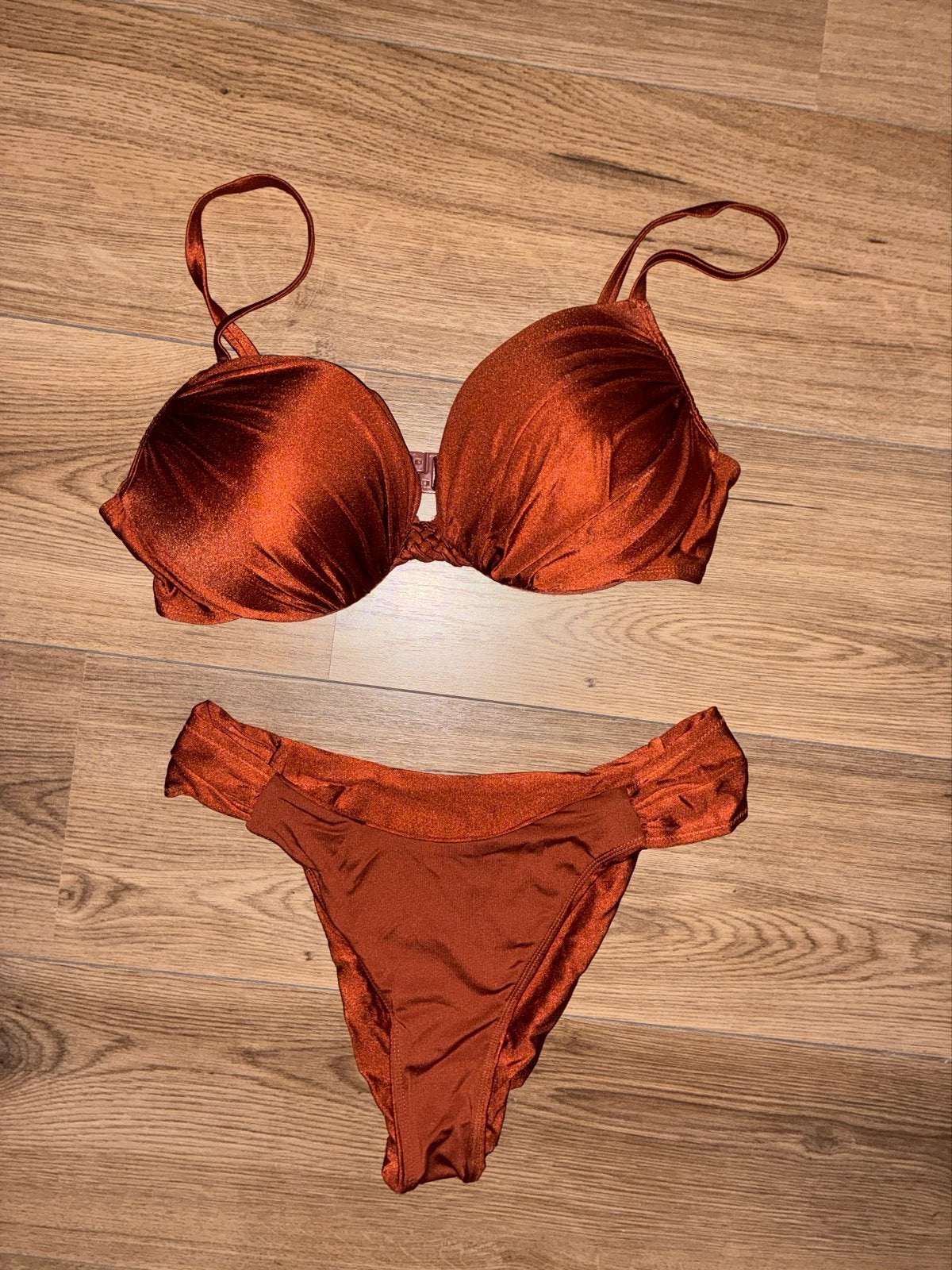 Nieuwe Hunkemöller Bikini  Boven 85D, Broekje M, Kleding | Dames, Badmode en Zwemkleding, Ophalen of Verzenden, Nieuw, Oranje