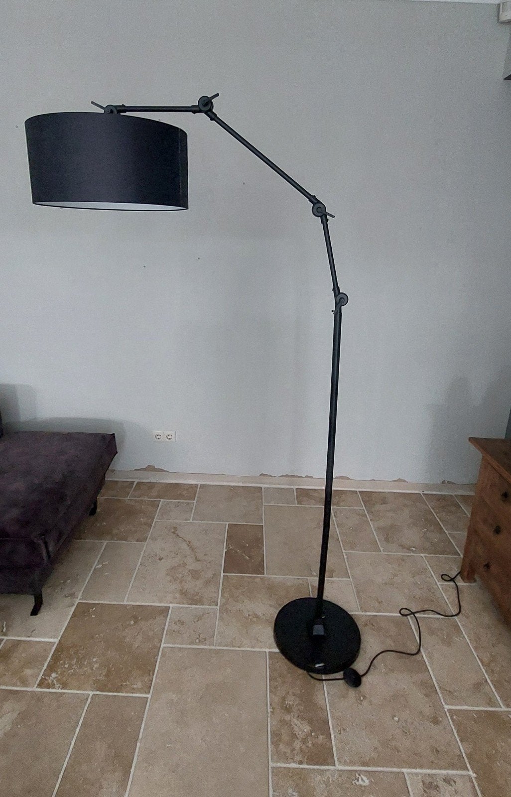 Romi Staande Lamp Zwarte Kap - Modern en Verstelbaar, Huis en Inrichting, Ophalen, Zo goed als nieuw, Metaal, 150 tot 200 cm