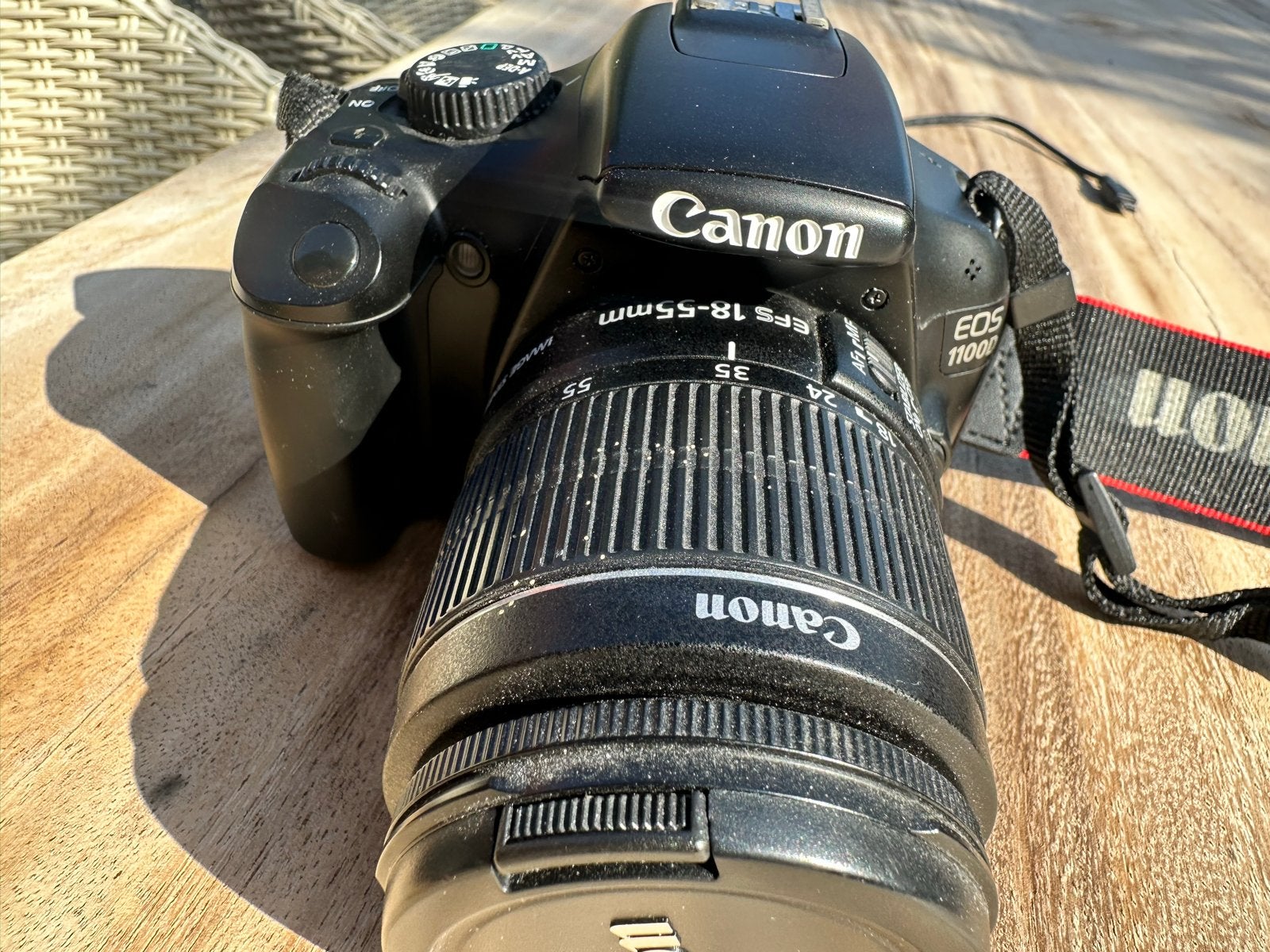 Canon EOS 1100D Spiegelreflexcamera met EF-S 18-55mm lens, Ingebouwde flitser, Gebruikt, Spiegelreflex, Canon
