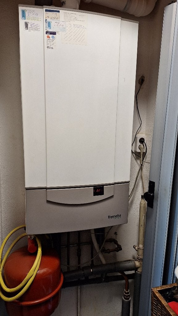 Remeha Quinta 28C met thermostaat in prima staat, Ophalen, Gebruikt, Hoog rendement (Hr), Cv-ketel of Combi-ketel