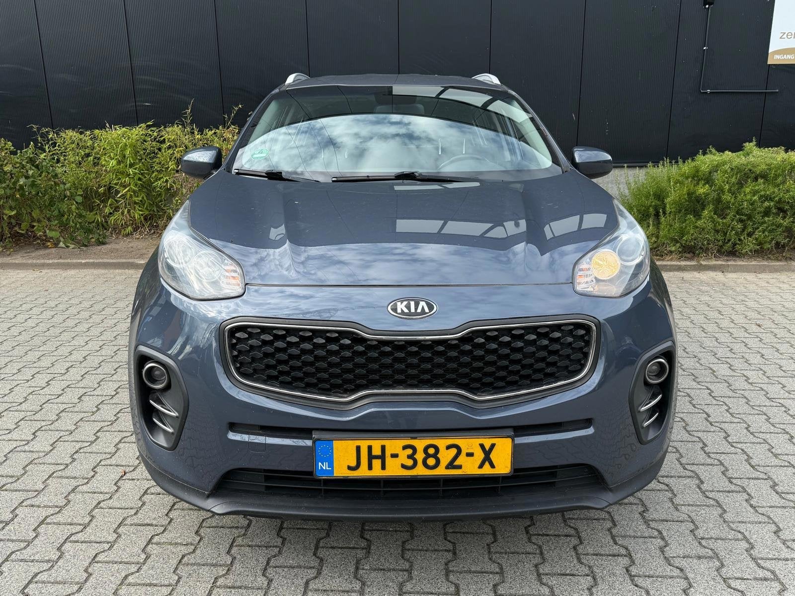 Kia Sportage 1.6 GDI ComfortLine Navigator, Voorwielaandrijving, Gebruikt, 4 cilinders, Blauw
