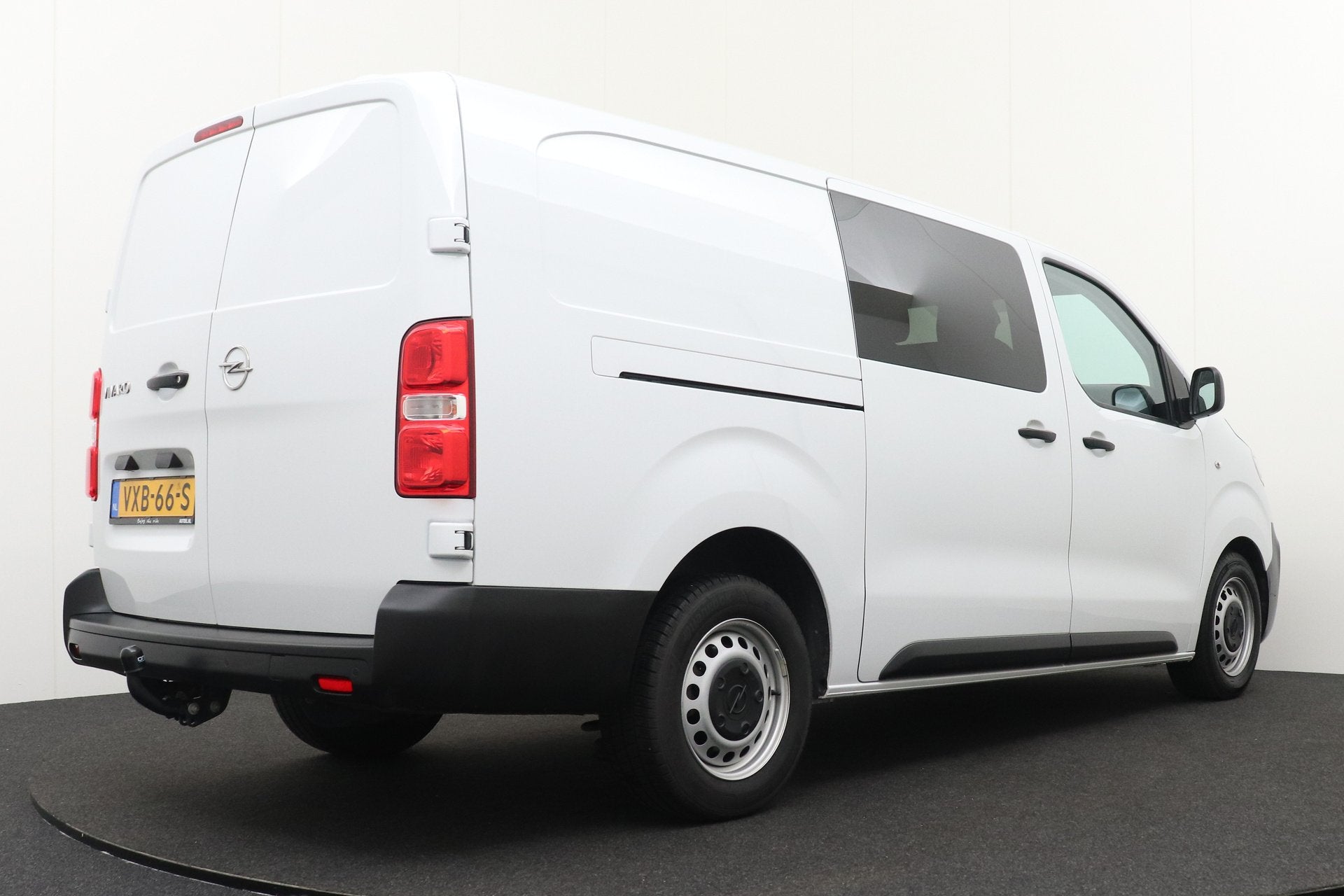 Opel Vivaro 2.0 145 PK L3 DC 6-Pers Trekhaak Betimmering Car, Auto's, Stof, Gebruikt, 4 cilinders, Wit