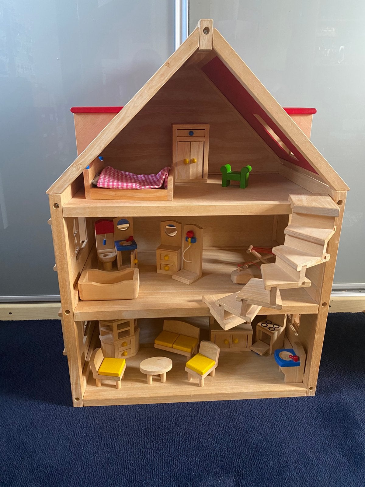 Houten poppenhuis met inrichting, Ophalen, Gebruikt, Poppenhuis