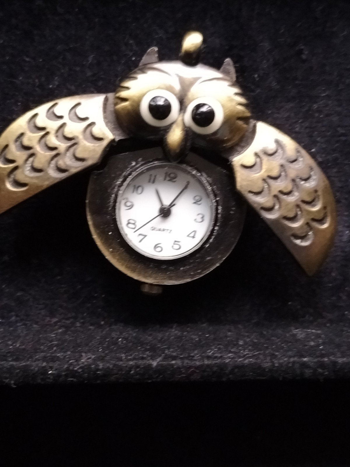 Uil zakhorloge met nieuwe batterij en ketting, Ophalen of Verzenden, Zo goed als nieuw, Goud, Overige materialen