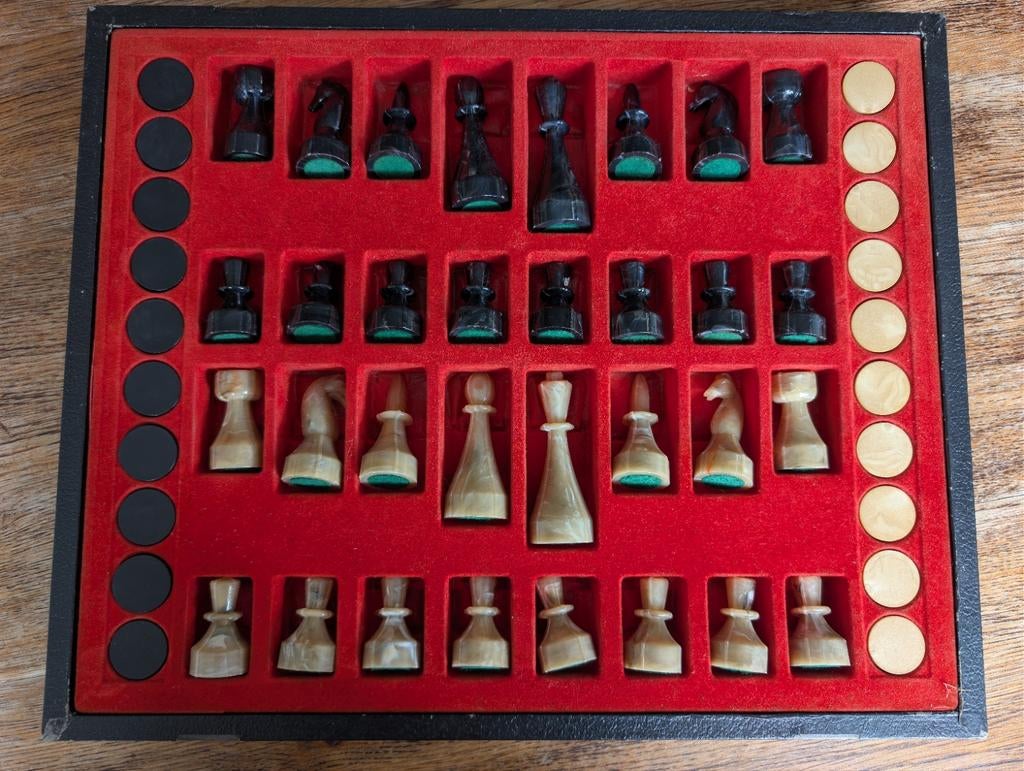 Vintage Schaak en damspel, Een of twee spelers, Ophalen of Verzenden, Gebruikt, Onbekend