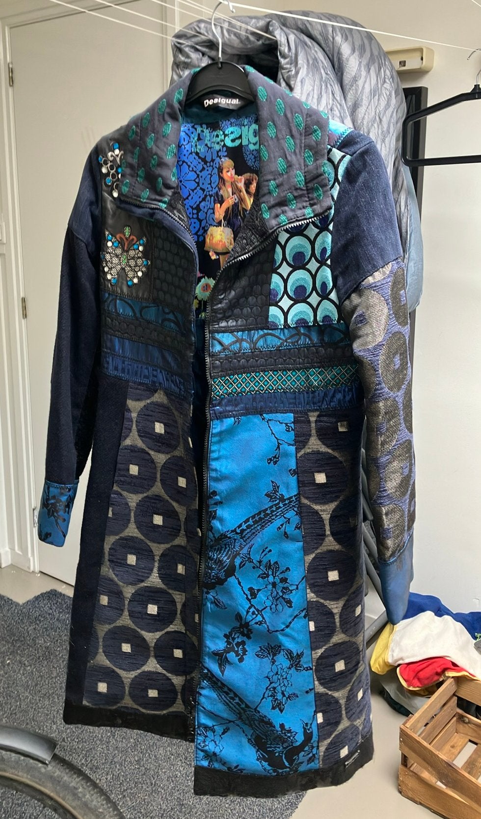 Desigual patchwork jas maat 38, Kleding | Dames, Ophalen, Gedragen, Maat 38/40 (M), Blauw