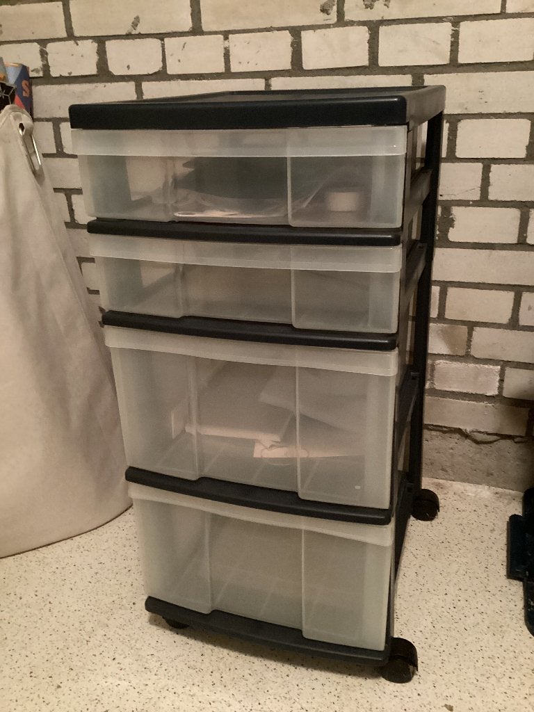 Kunststof ladeblok op wieltjes, in goede staat, Ophalen, Zo goed als nieuw, 3 of 4 laden, Minder dan 100 cm