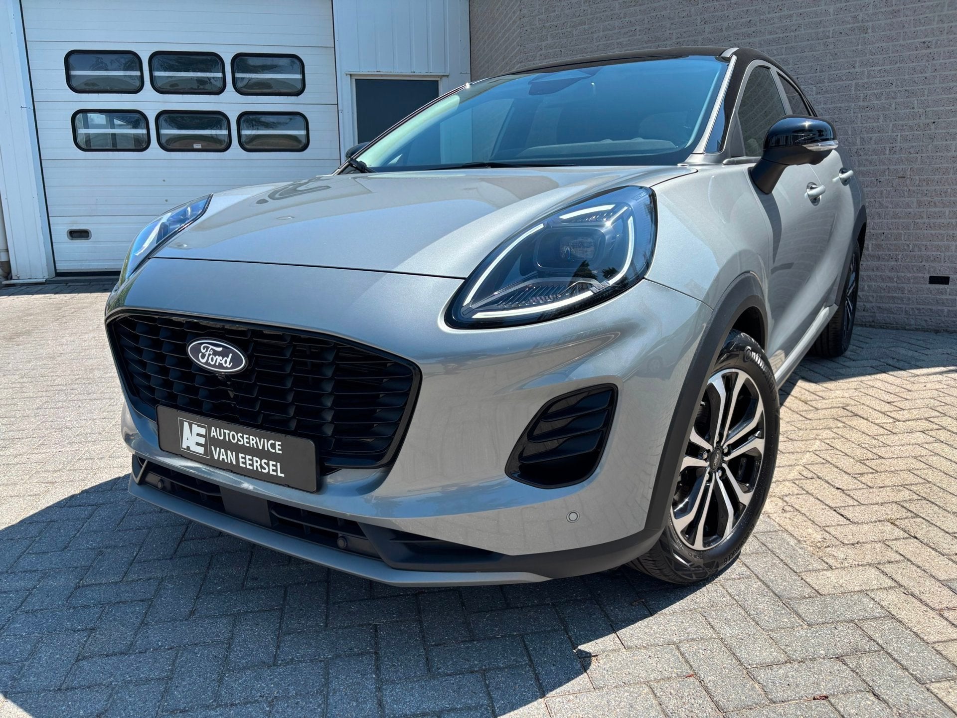 Ford Puma 1.0 EcoBoost Hybrid Titanium CAMERA / ACC / PDC /, Auto's, Zwart, Automatische klimaatregeling, Bedrijf, Handgeschakeld