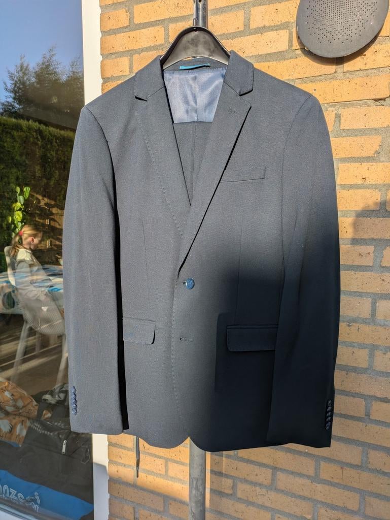Stijlvol Herenpak - Runway Maat 46 (S), Kleding | Heren, Kostuums en Colberts, Ophalen, Blauw, Runway, Zo goed als nieuw