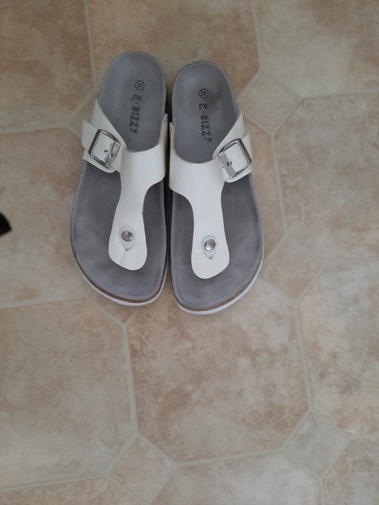 slippers, Slippers, Wit, Ophalen of Verzenden, Zo goed als nieuw