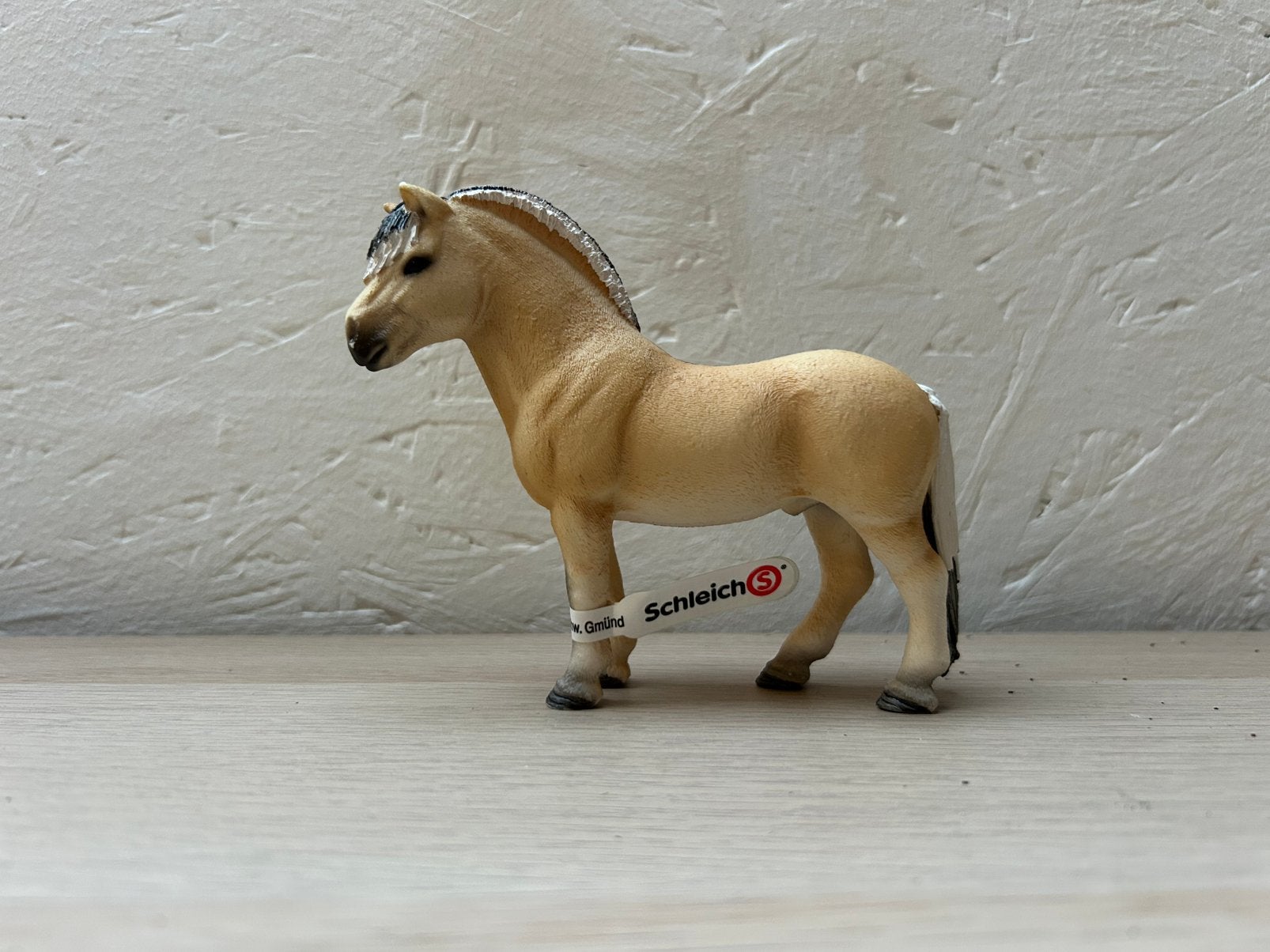 Schleich fjord hengst nieuw, Ophalen of Verzenden, Zo goed als nieuw, Paard, Beeldje of Figuurtje