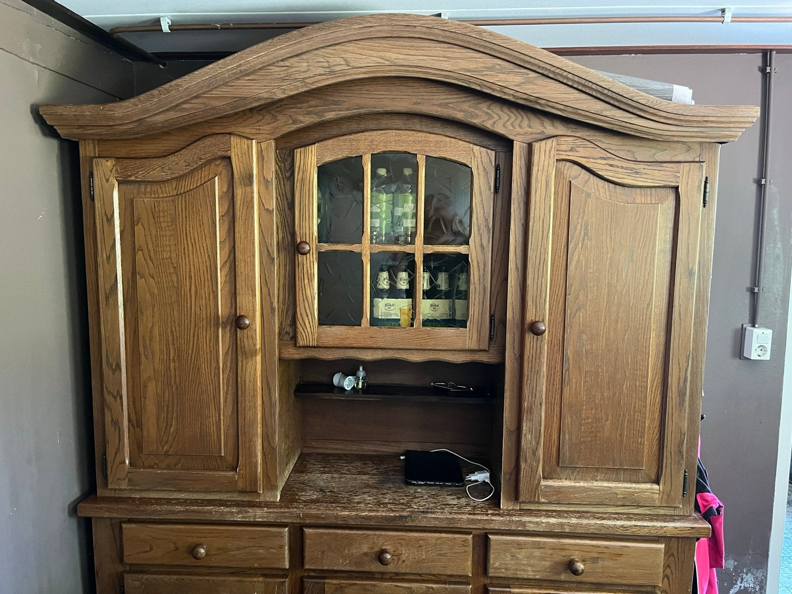 Massief eiken dressoir/kast met vitrine, Huis en Inrichting, Kasten | Buffetkasten, Ophalen, Gebruikt, Eikenhout, Met lade(s)