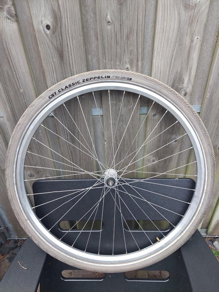 Voorwiel Cortina U4 28 inch compleet met band., Fietsen en Brommers, Fietsonderdelen, Wiel, Gebruikt, Ophalen of Verzenden, Cortina