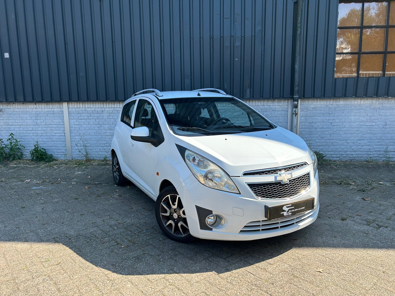 Chevrolet Spark 1.0 Bifuel 2011 Wit, Auto's, Chevrolet, 15 km/l, 37 €/maand, 4 cilinders, Wit