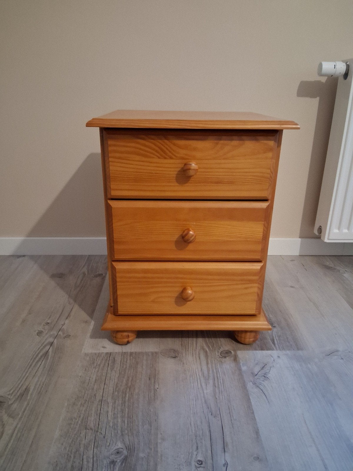 Grenen nachtkastje, Ophalen, 1 of 2 laden, 50 tot 100 cm, Zo goed als nieuw