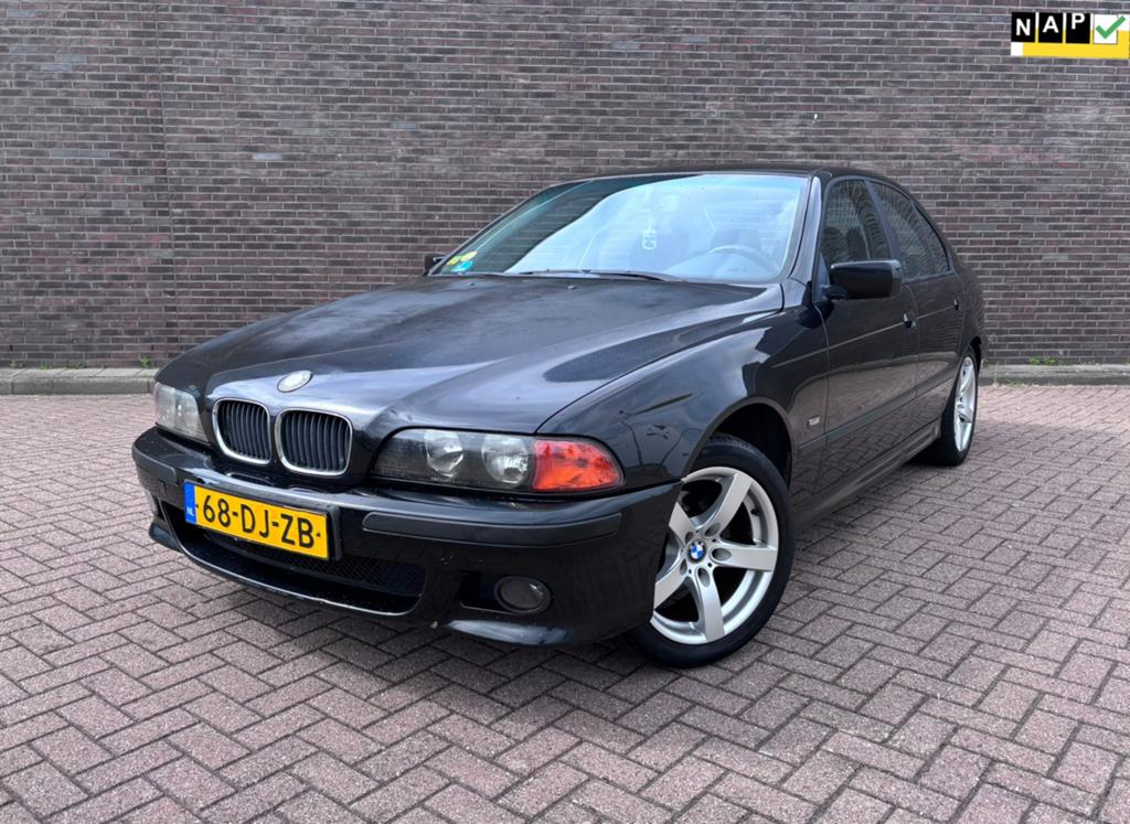BMW 5-Serie 2.5I 523 AUTOMAAT Youngtim APK 04-2027 Met Werk!, Auto's, Automaat, Achterwielaandrijving, 2494 cc, Zwart