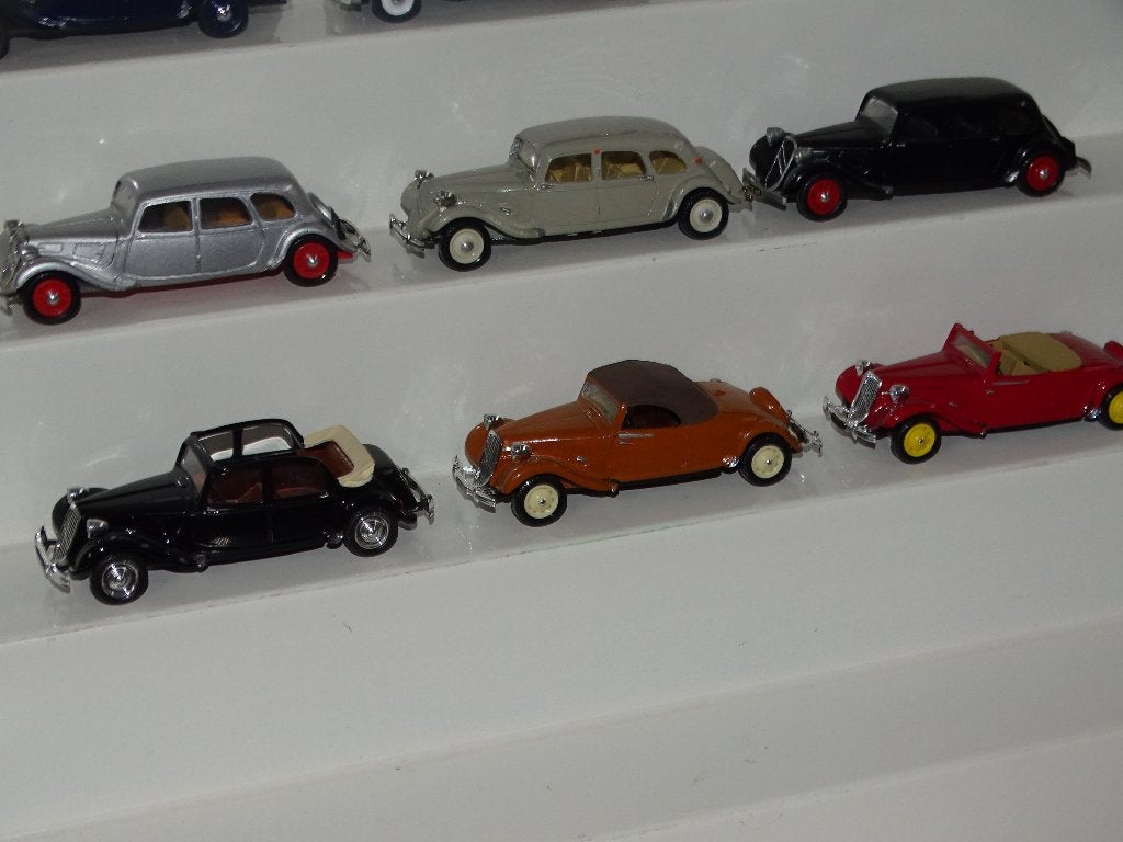 Verzameling Citroen Traction Avant diecast 1:43 (2), Ophalen of Verzenden, Zo goed als nieuw, Auto, Overige merken