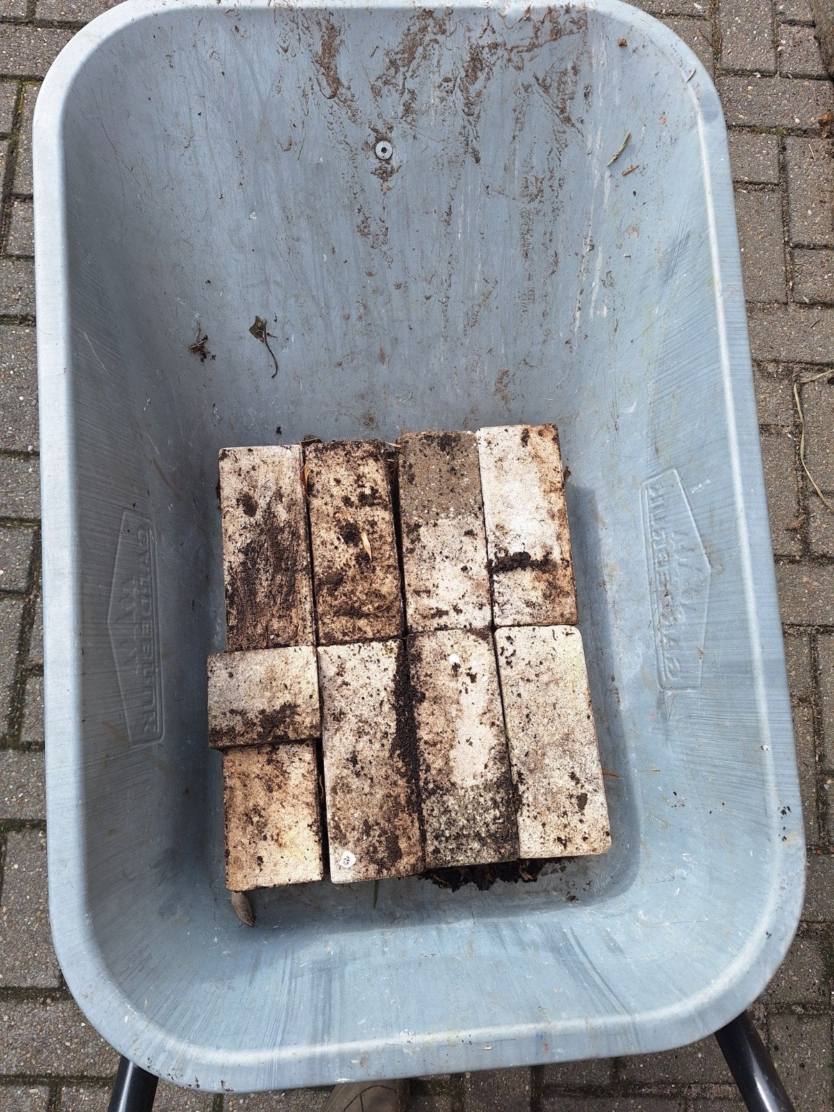 Witte bakstenen, Tuin en Terras, Ophalen