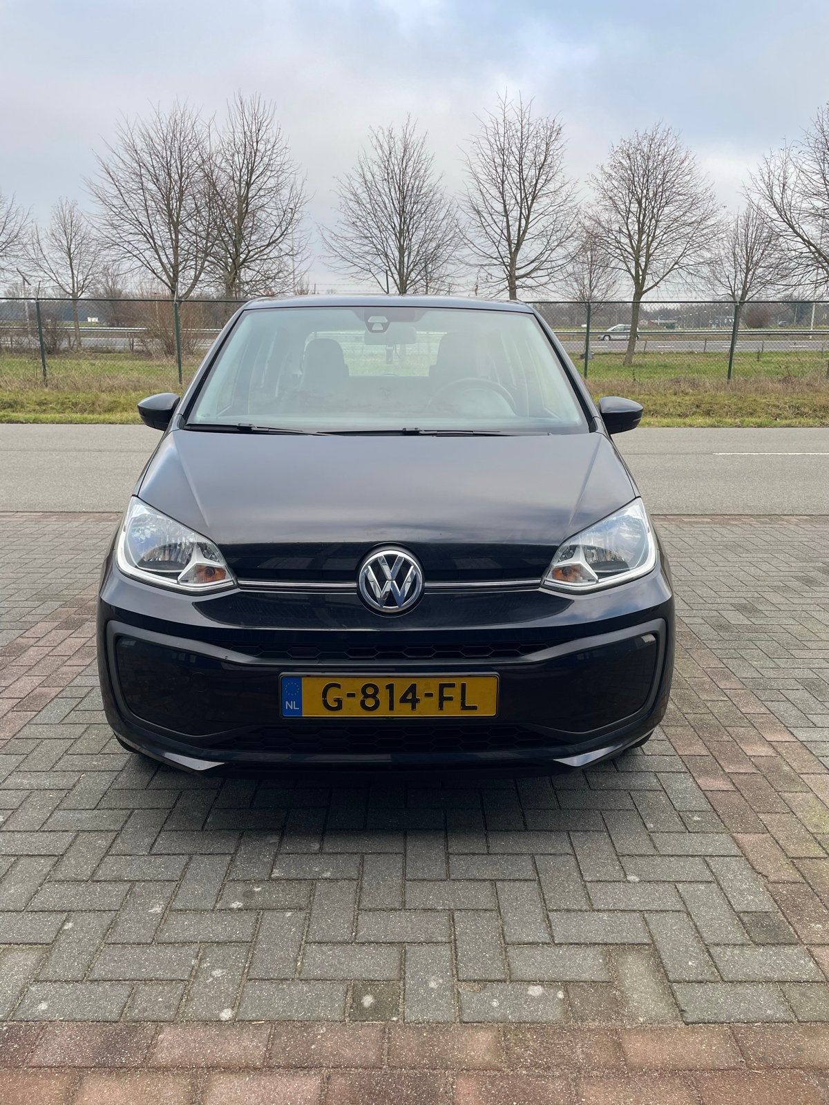 Volkswagen up! 1.0 60PK 5D BMT 2019 Zwart, Voorwielaandrijving, Stof, Up!, 4 stoelen