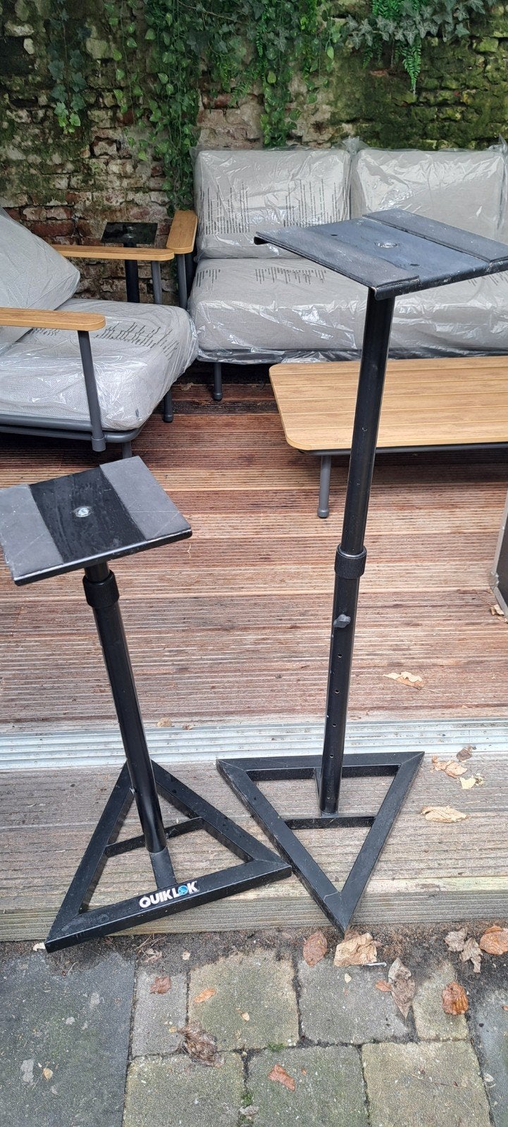 Speakerstandaards - Quiklok, Ophalen