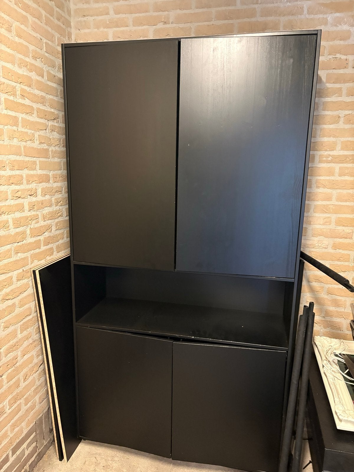 Zwarte kast, Ophalen, Gebruikt