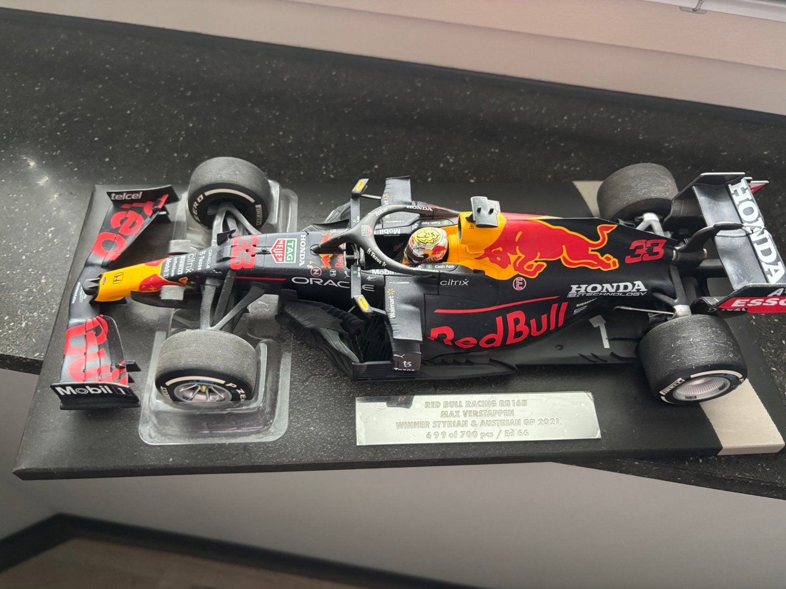 Max verstappen schaalmodel auto 1:18 Oostenrijk, Ophalen of Verzenden, Zo goed als nieuw, Formule 1