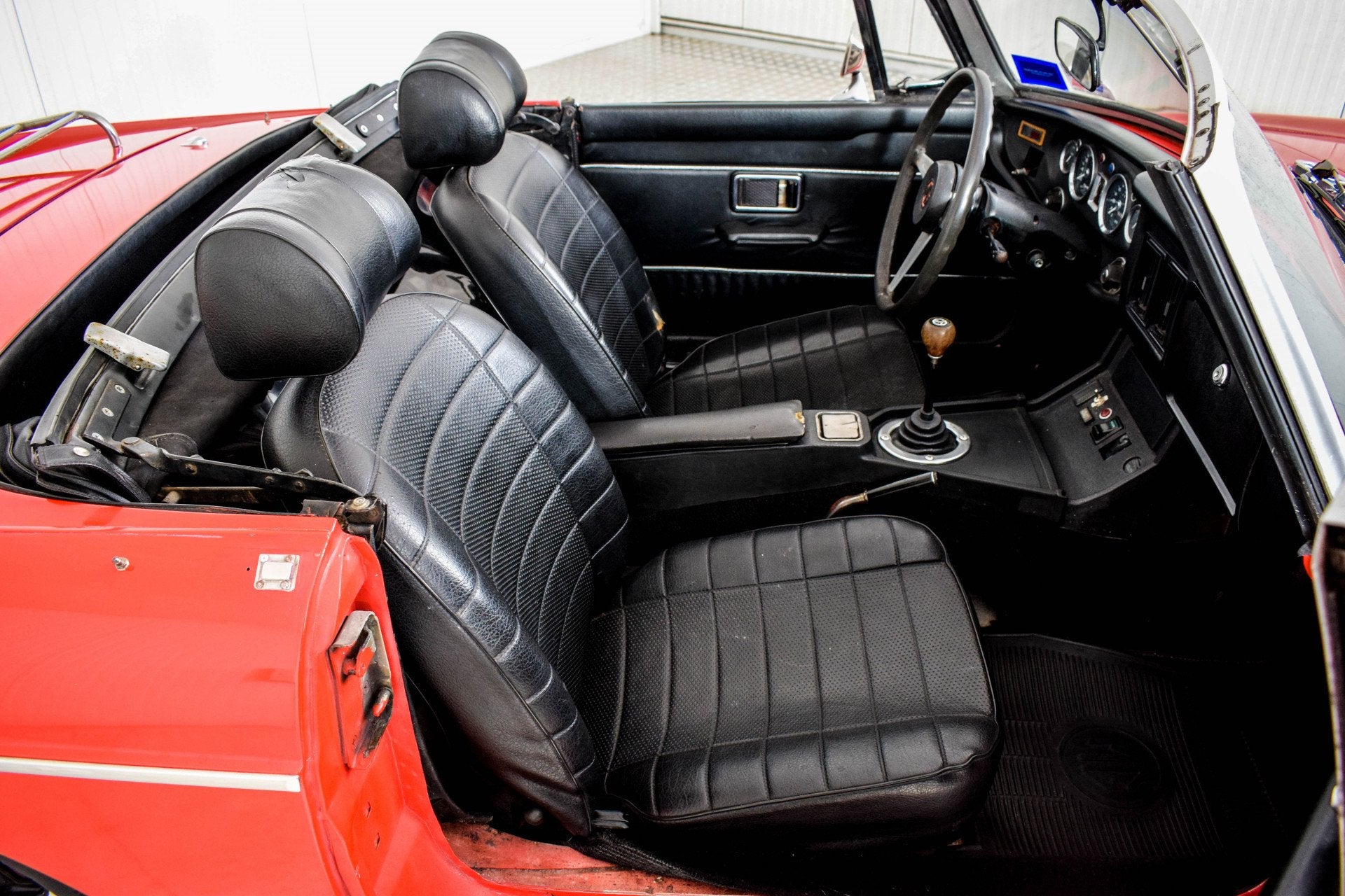 MG B MGB Roadster 1.8 (bj 1974), foto 6