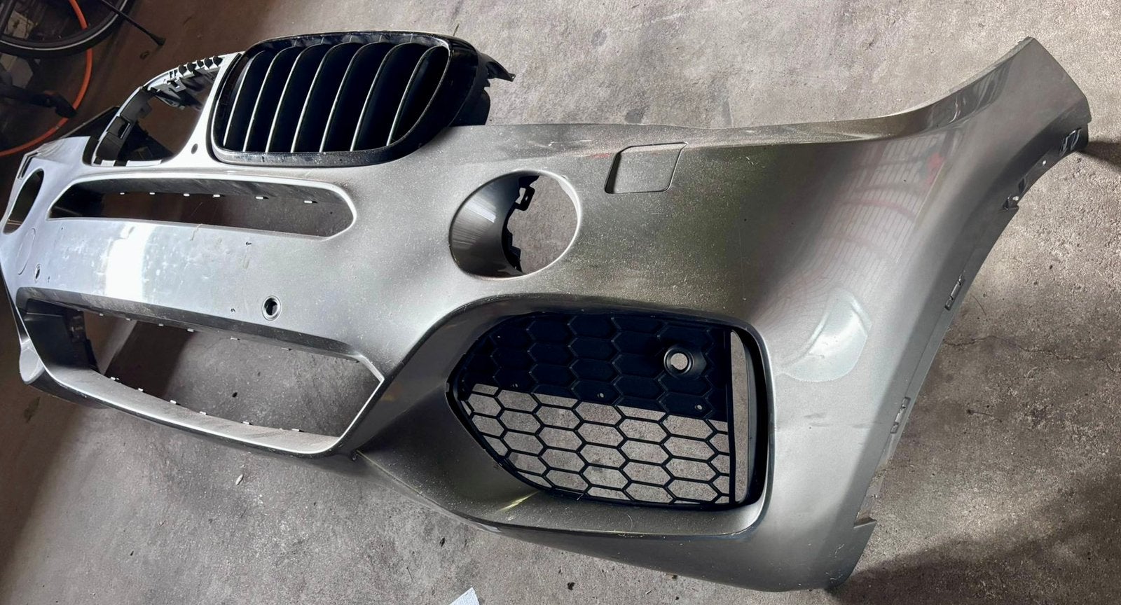 BMW X5 F15 Voorbumper Grijs - Gebruikt, Auto-onderdelen, Gebruikt, Voor, Ophalen of Verzenden, Bumper