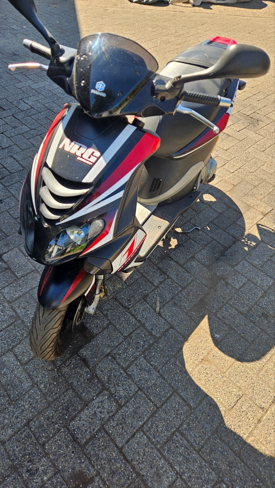 piaggio nrg mc4 2 takt lc dd uit 2012, Ophalen, Tweetakt, Gebruikt, Maximaal 45 km/u