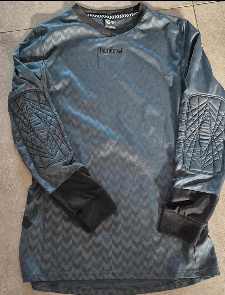 Nieuw keepersshirt hummel M, Maat M, Ophalen of Verzenden, Nieuw, Overige typen