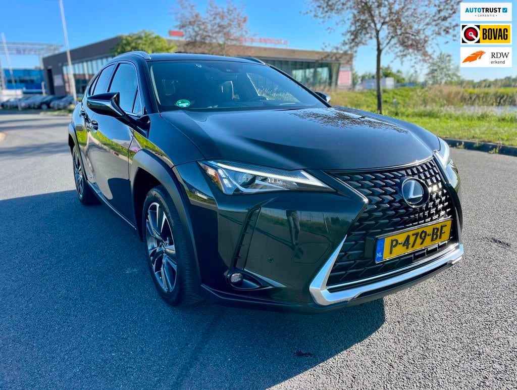 Lexus UX 250h Business Line Aut, Acc, Stoel-/stuurvrw, Cam,, Gebruikt, 4 cilinders, Alcantara, Zwart