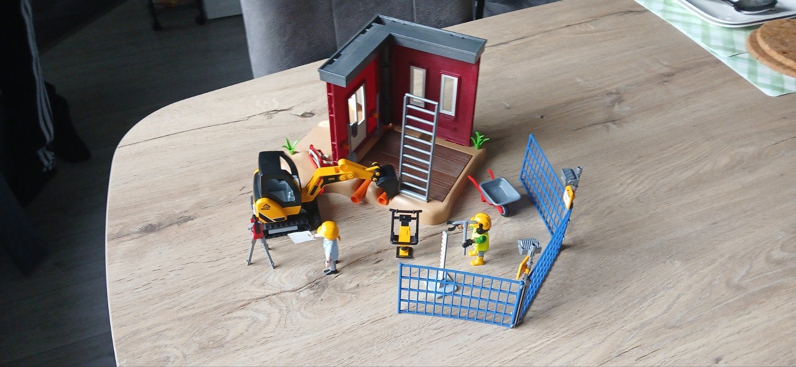 Playmobil City Action Bouwplaats met Graafmachine (70443), Kinderen en Baby's, Gebouw, Complete set, Ophalen of Verzenden, Zo goed als nieuw