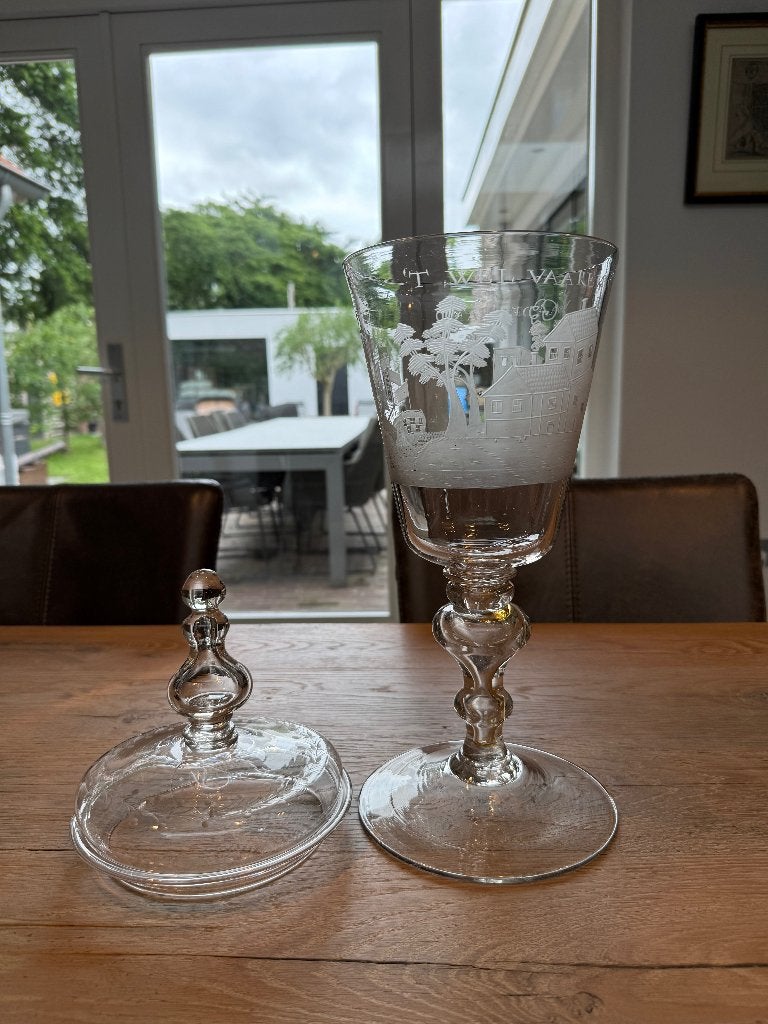 Uitzonderlijk groot antiek gegraveerd wijnglas - 18e eeuw, Ophalen of Verzenden
