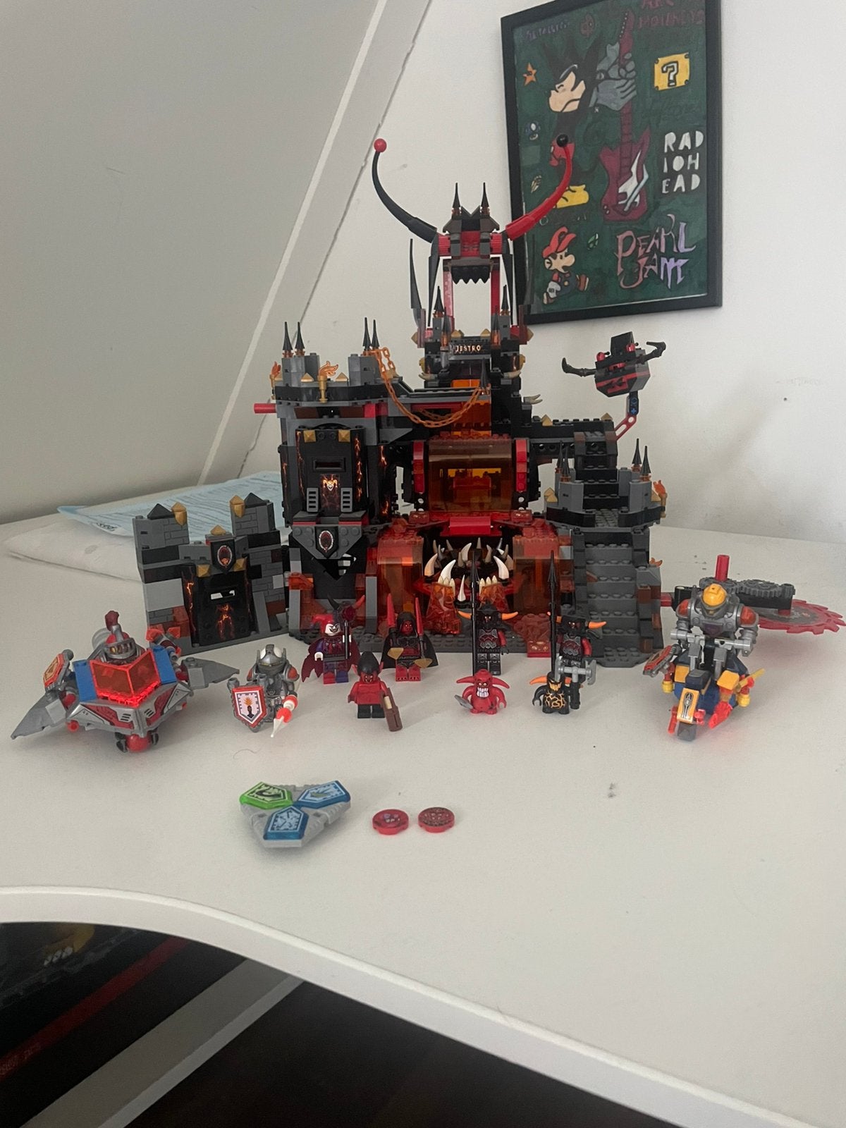 Lego nexo knights lava castle, Ophalen of Verzenden, Zo goed als nieuw