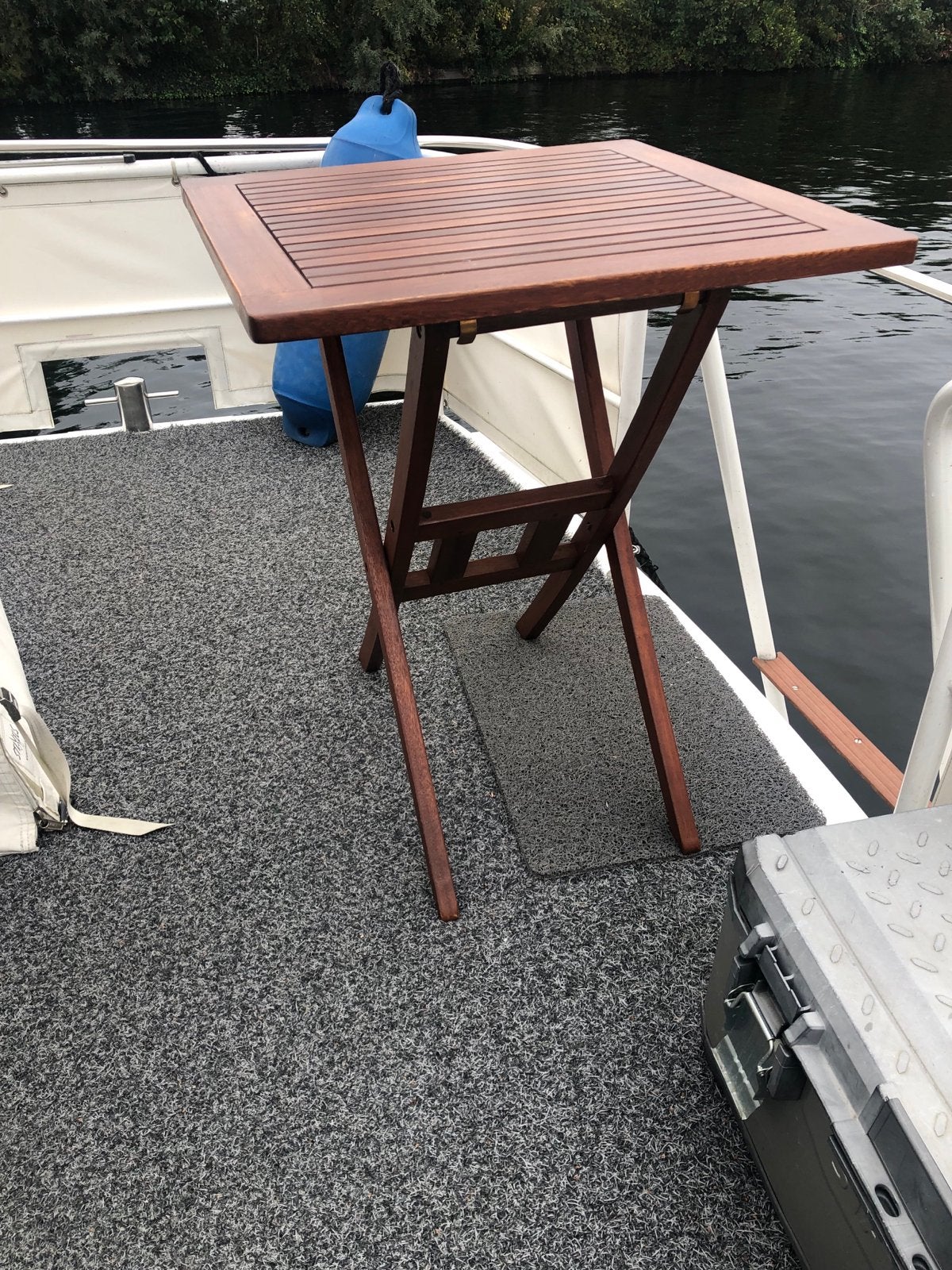 Opvouwbare Teakhouten Bijzettafel - Perfect voor Boot/Balkon, Ophalen of Verzenden, Zo goed als nieuw, Vierkant, Teakhout