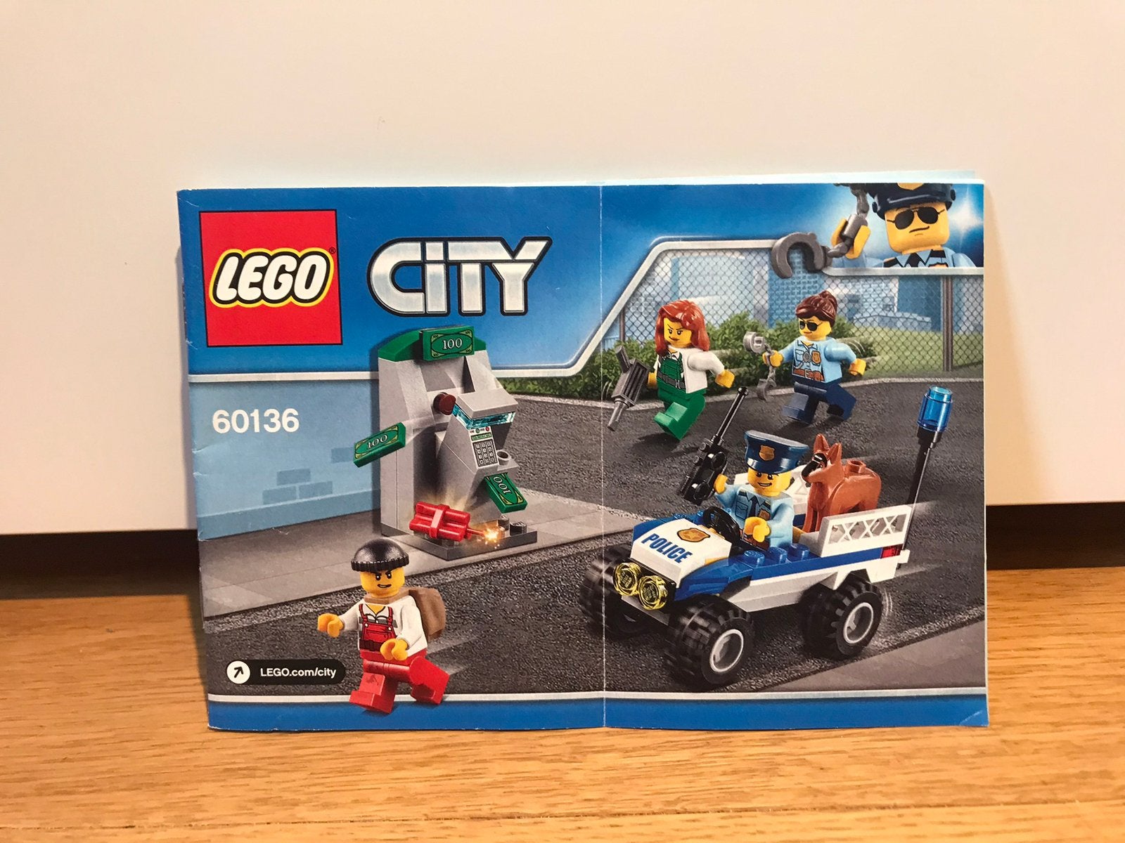 Foto 2 van Lego City- 60136 Politie starterset