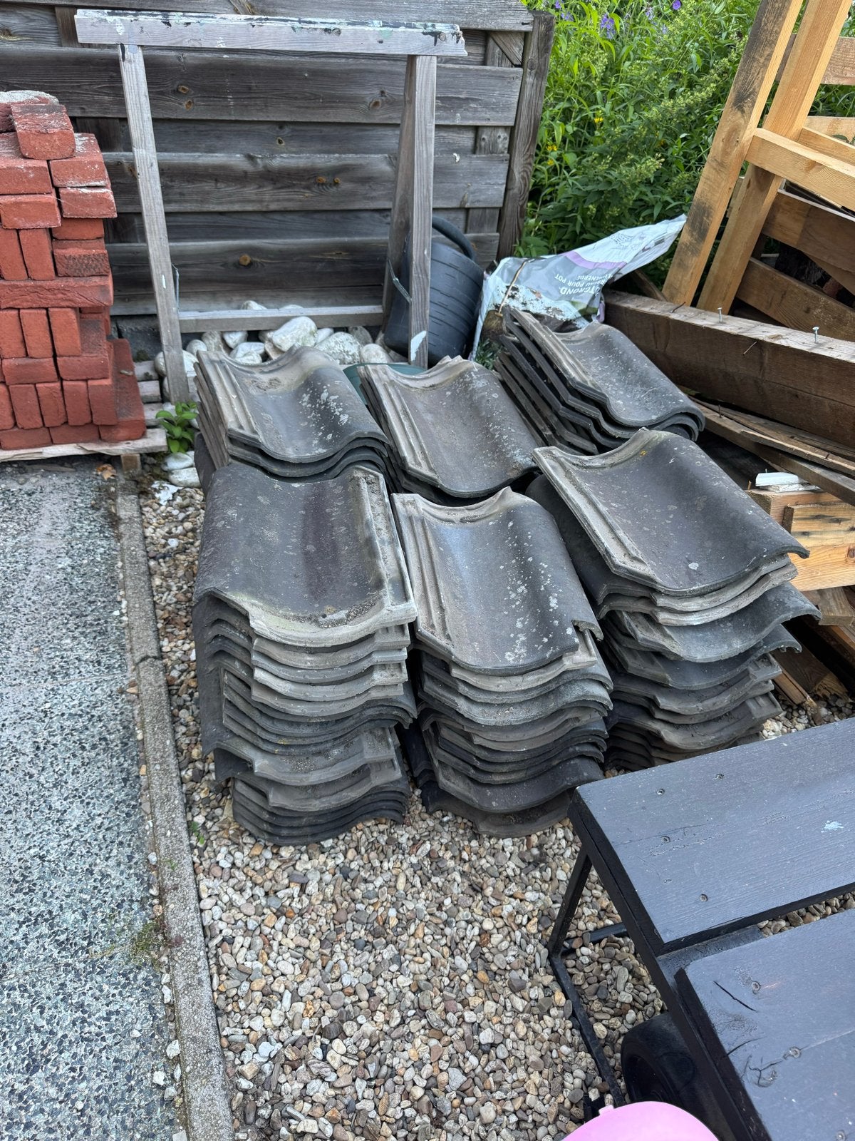 Dakpannen - circa 100 stuks, Ophalen, Gebruikt, Steen of Klei, 15 m² of meer