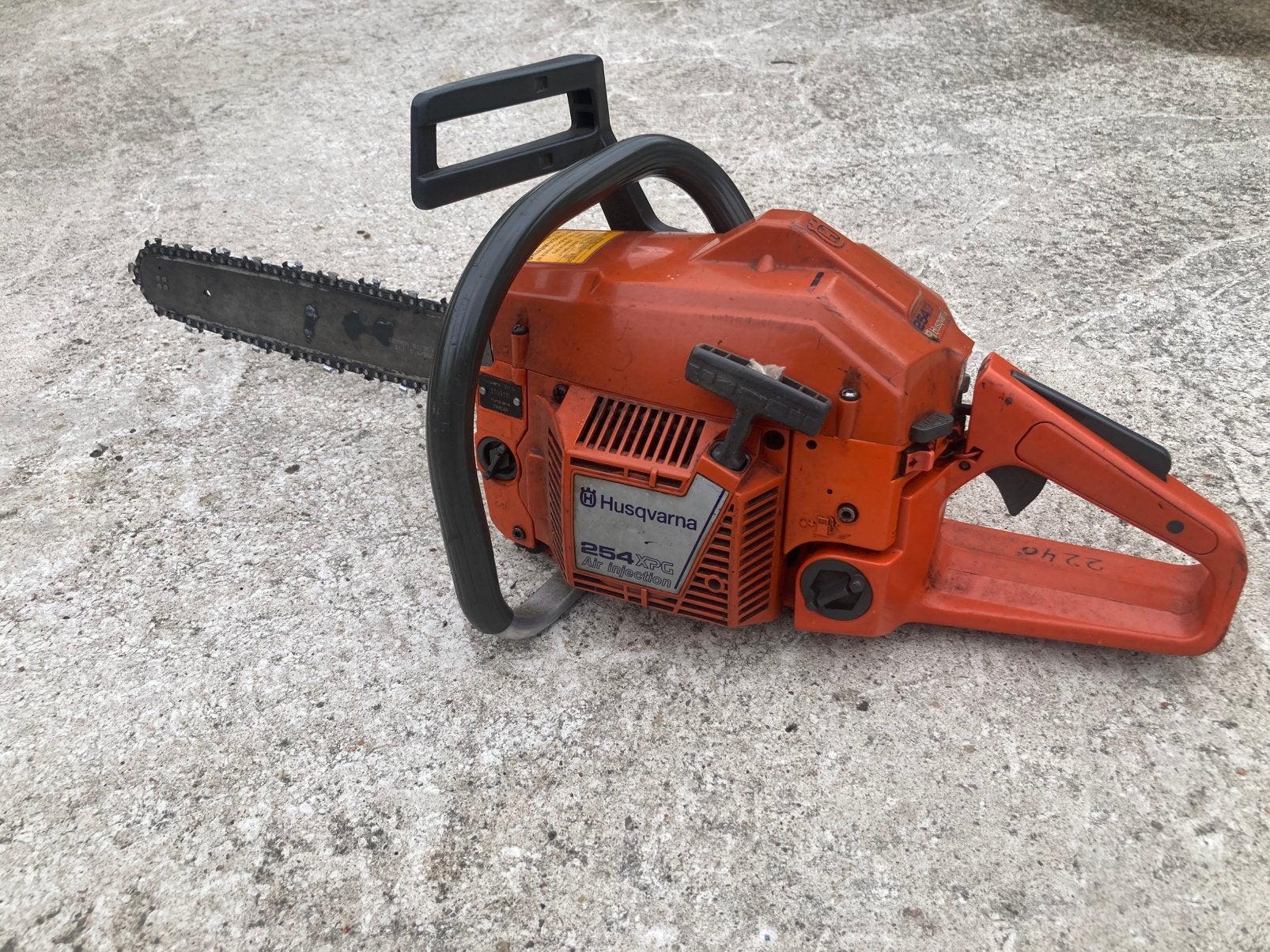 Husqvarna 254 XPG kettingzaag, Tuin en Terras, Hand-tuingereedschap, Ophalen, Gebruikt, Overige soorten