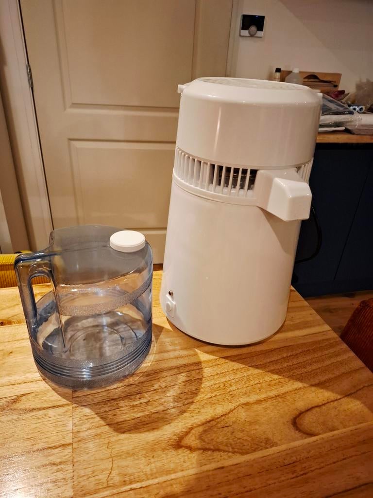 Waterdestilleerapparaat 4L - Zo goed als nieuw!, Ophalen of Verzenden, Zo goed als nieuw