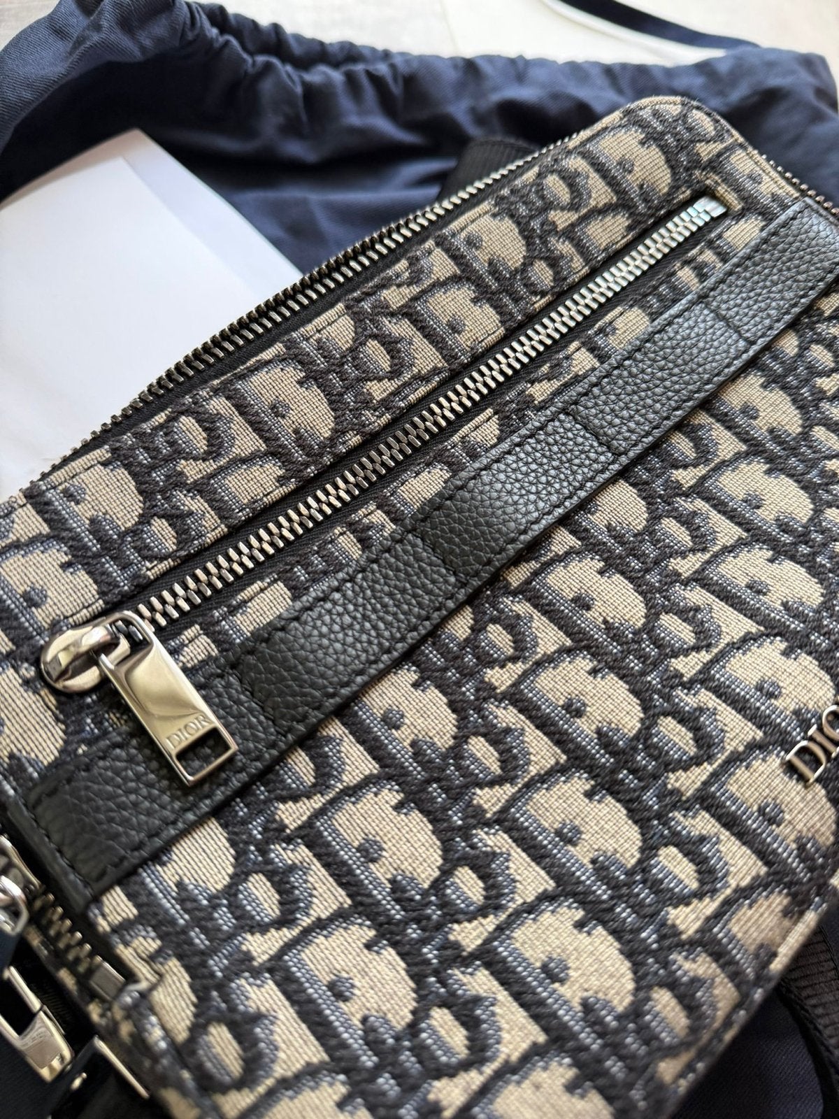 Dior Schoudertas - Bijna Nieuw met Bon en Doos, Sieraden, Tassen en Uiterlijk, Tassen | Schoudertassen, Ophalen of Verzenden, Zo goed als nieuw