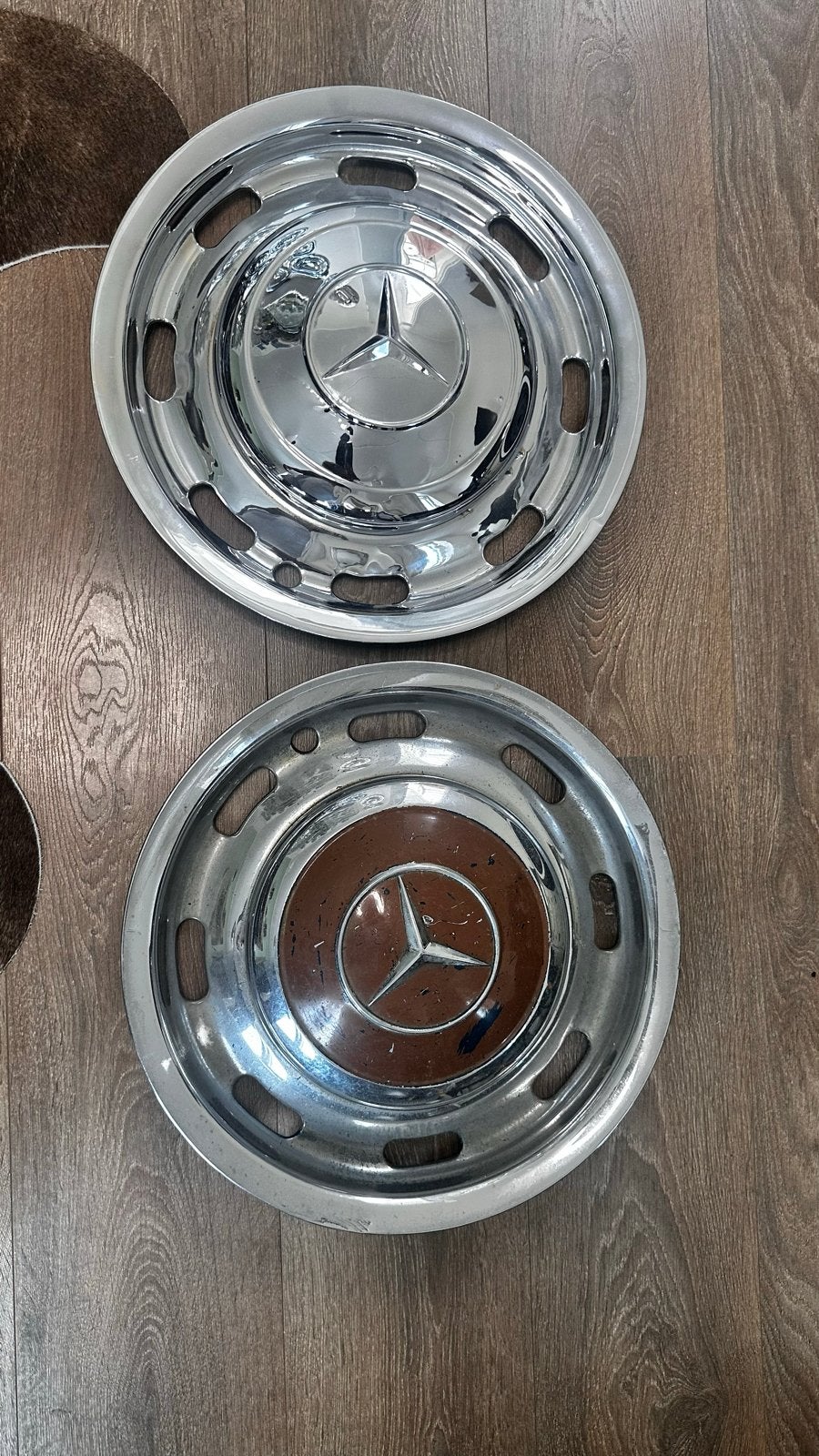 Twee Mercedes Pullman 600 wieldoppen 15 inch, Ophalen, Gebruikt