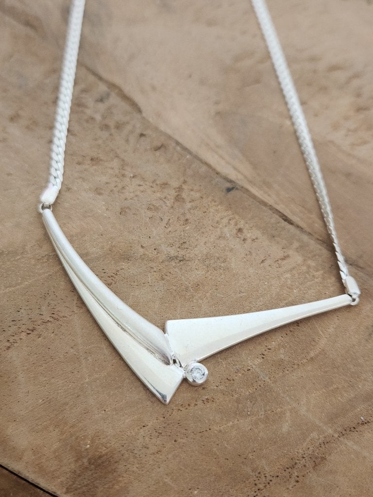Zilveren Teka ketting met hanger en steentje, Ophalen of Verzenden, Zilver