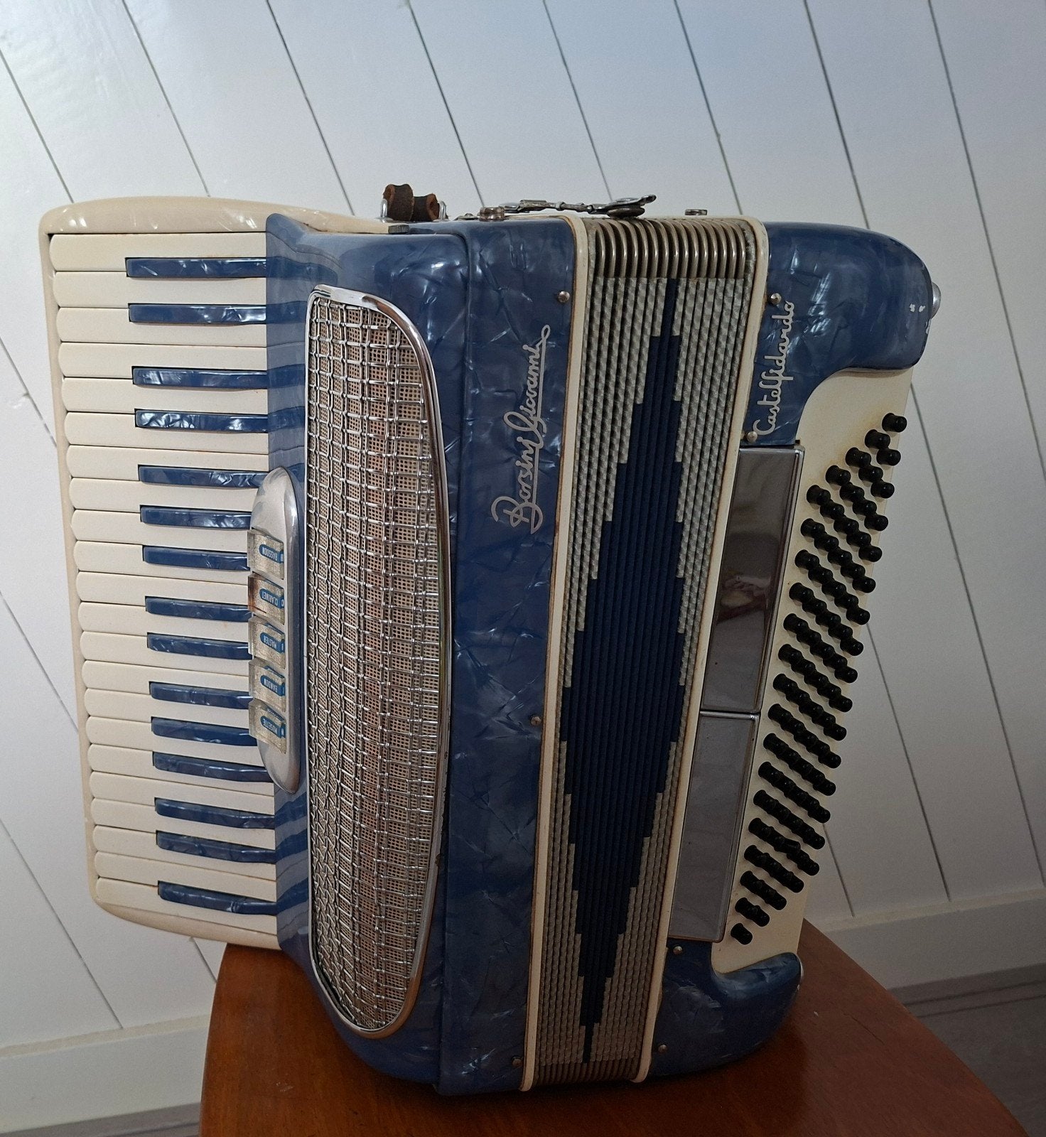 80 bas accordeon, Muziek en Instrumenten, Accordeons, Gebruikt, Met riemen, 80-bas, Toetsaccordeon