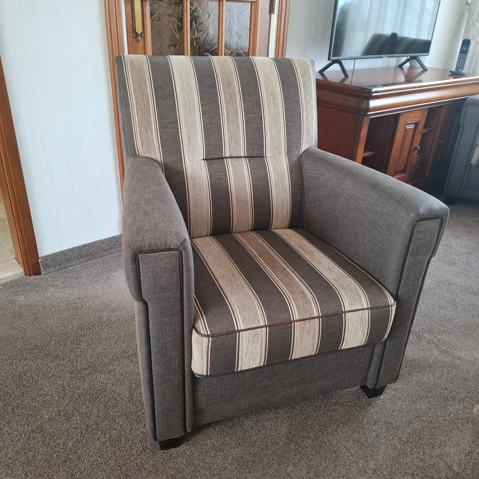 2 comfortabele fauteuils t.e.a.b, Ophalen, Twee