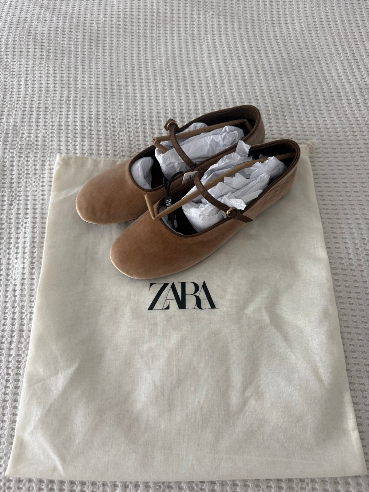 Ballerina’s Zara maat 36 NIEUW, Kleding | Dames, Schoenen, Bruin, Nieuw, Ballerina's, Ophalen of Verzenden