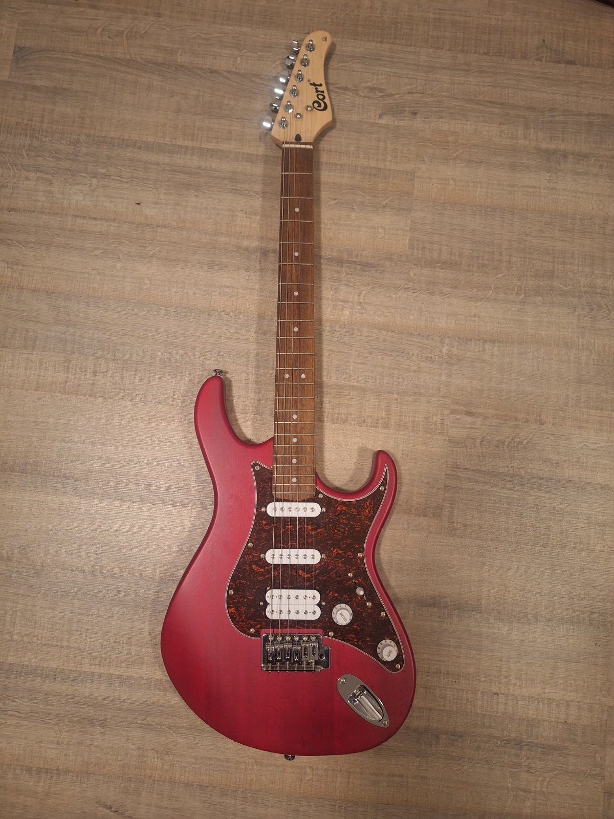 Cort G110 Elektrische Gitaar Rood - Zo goed als nieuw